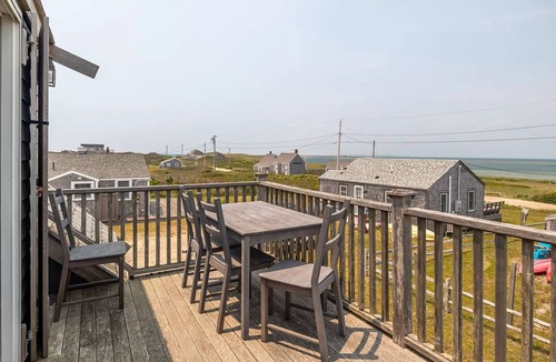 Madaket Cottage | Swept Away - Madaket Beachfront