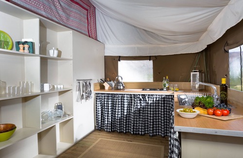 Saxmundham Cabin | Swift at Sweffling Hall, Suffolk