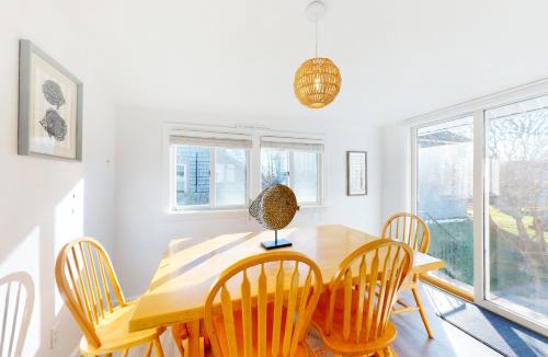 Wareham Center House | Swift Beach House
