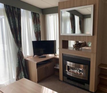 Ardentinny House | Swift bordeaux 24