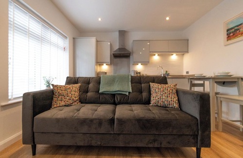 Swillington Apartment | Swillington Retreat: Modern 2BD Flat in Leeds