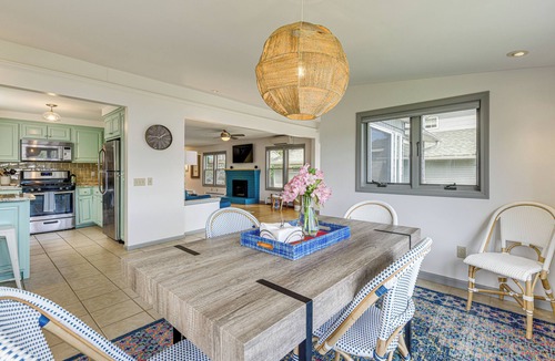 Malletts Bay House | Swim, Boat & Explore! Lake Champlain Retreat!