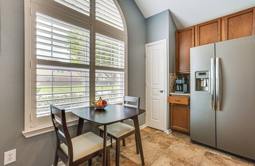 Klein House | Swim, Golf & Shop: Family Spring Getaway