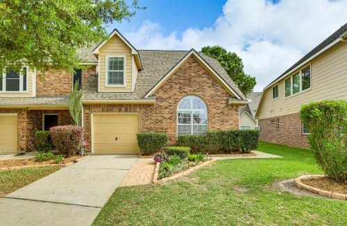 Klein House | Swim, Golf & Shop: Family Spring Getaway