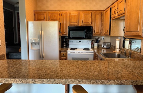 Lake George House | Swim, Golf, Ski, Stay! Meant2Be@Lake George has it all!
