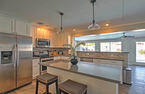Arcadia Lite House | Swim, Putt & Explore! Classic Desert Phoenix Ranch