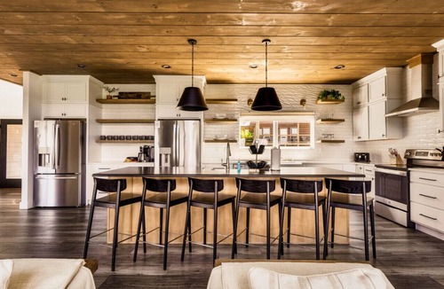 Chalet Village North Cabin | Swim Spa/Luxe Design/Views/GameRoom/Theater - Bear Bottom