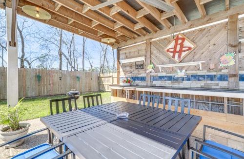 Spring House | Swim & Unwind: Pet-Friendly Home in Spring!