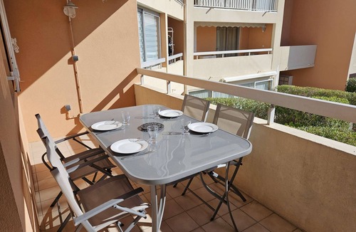 Tamaris Apartment | Swimming pool, balcony, facing south, sleeps 4.