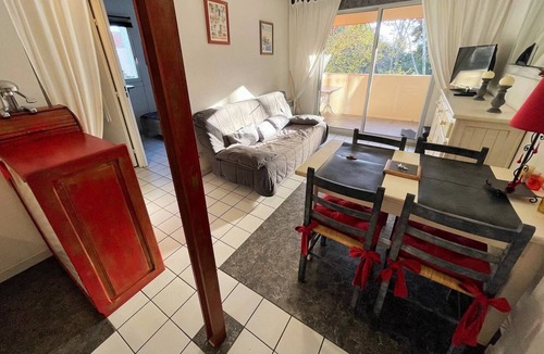 Tamaris Apartment | Swimming pool, barbecue, beach