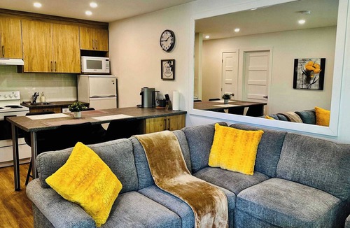 Mont-Tremblant Village Apartment | Swimming Pool & Spa | Condo Mont Tremblant