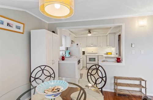 Woodville Cottage | Swing Bridge Cottage on Lake Simcoe - Waterfront