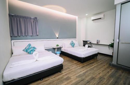 Taman Sri Muda Hotel | Swing & Pillows - Kota Kemuning Selangor