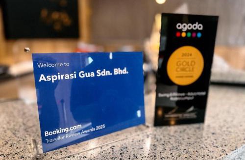 SS 2 Hotel | Swing & Pillows - PJ SS2