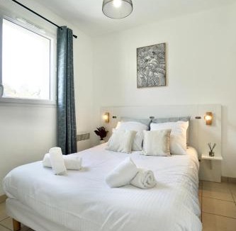 Queven Apartment | Swing *piscine*Golf*