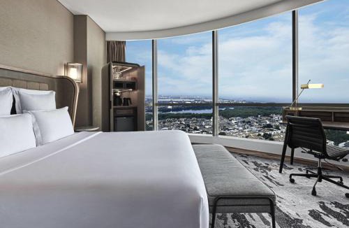 Pantai Indah Kapuk Hotel | Swissôtel Jakarta PIK Avenue