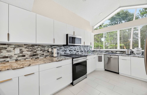 Clermont House | SWISS 23 - Lake Stephanie