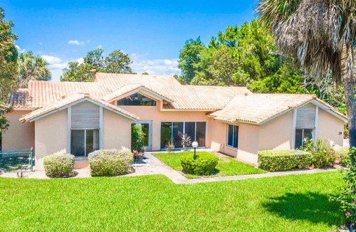 Groveland House | SWISS 29 - Golf Course