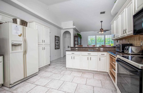 Groveland House | SWISS 56 - Lake Denise