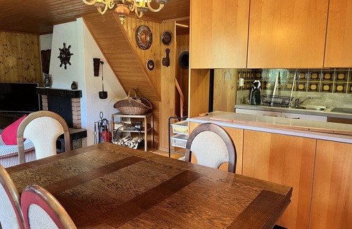 Plaffeien Ski Chalet | Swiss chalet, in a quiet, not overlooked, 10min of the famous Black Lake !
