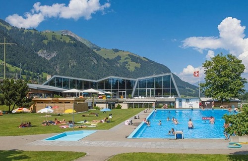 Frutigen Apartment | Swiss chalet in the Bernese Oberland