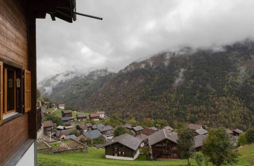 Grengiols Ski Chalet | Swiss Chalet - upstairs apartment