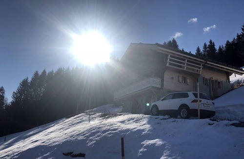 Vers L'Eglise Ski Chalet | Swiss Chalet with Hot Tub - Chalet Des Sources