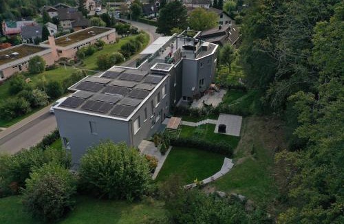 Hinwil Apartment | Swiss Horizon - Modernes Apartment 100m2 mit Alpenblick und 2 Terrassen
