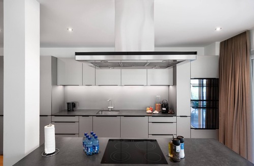 Bangerten Apartment | Swiss Hotel Apartments Interlaken Three Bedrooms