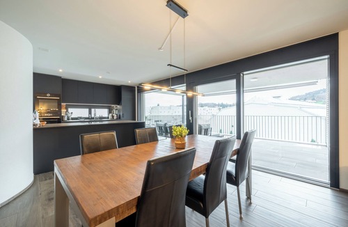 Menziken Apartment | Swiss Living - High-Tech Kitchen, 1G WiFi, Balcony