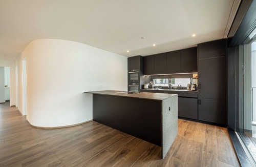 Menziken House | Swiss Living | High-Tech Kitchen, 1G WiFi, Balcony