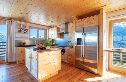 Mayens-de-Riddes Ski Chalet | Swiss Mountain Chalet Skyfall