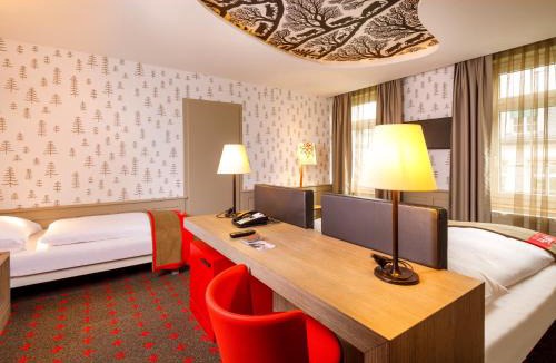 Hottingen Hotel | Swiss Night by Fassbind