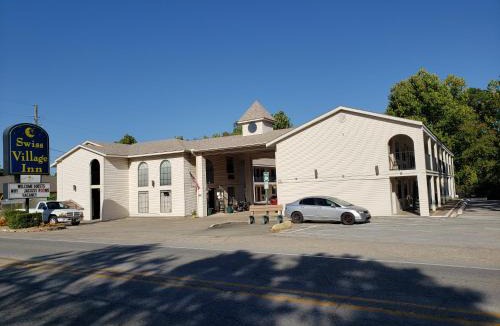 Eureka Springs Hotel | Swiss Village Inn