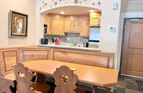 Zermatt Villa | Swiss Zermatt 2BR Family Villa with Kitchen Near Park City & Deer Valley Ski Resorts - 8789