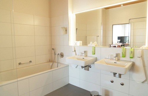 Cham Hotel | SwissEver Hotel Zug