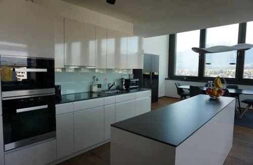 Thun Apartment | Switzerland Suite im 12. Stock