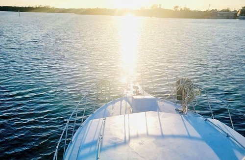 Whitney Beach Boat Rental | Swivel On Anchor