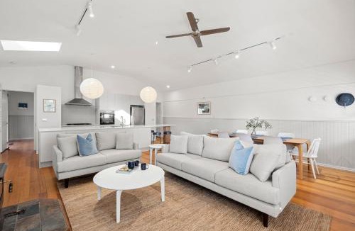 Ocean Grove House | Swyn Y Mor Riverside Cottage Haven