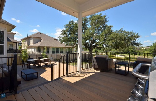 Sendero Springs House | SXSW, FORMULA 1, ACL, WEDDINGS, GRADUATIONS, JUST FOR FUN