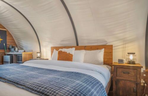 Branson House | Sycamore Creek Wagon Retreat Group Stay