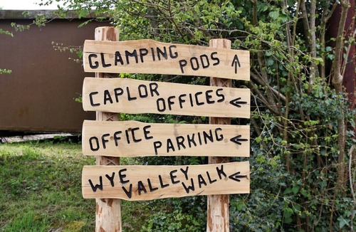 Woolhope Ski Chalet | Sycamore Glamping Pod