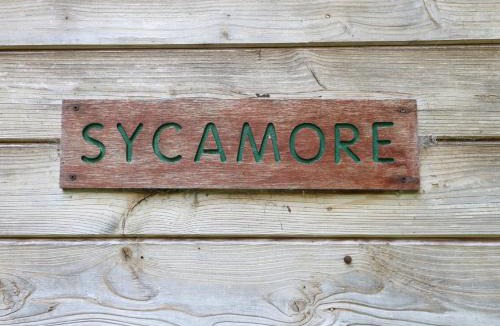 Rosliston House | Sycamore Lodge
