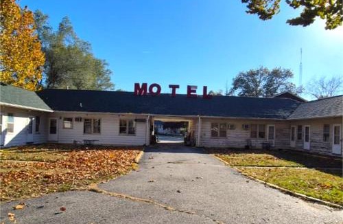 Havana Cabin | Sycamore Motel Havana Near Illinois River