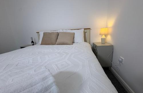 Kettering Apartment | Sycamore Retreat