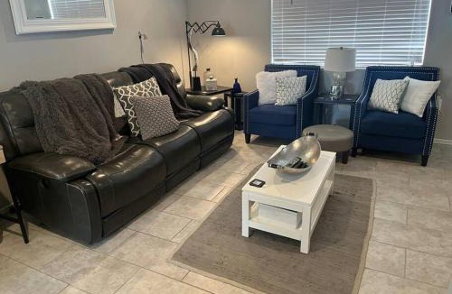 Big Spring House | Sycamore Suite/Wi-Fi & office