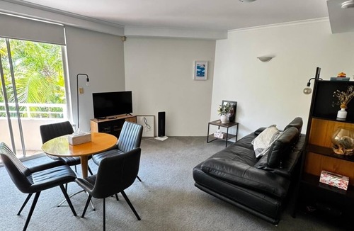 Chippendale Apartment | Sydney center, Free Parking, Internal Laundry, Pool