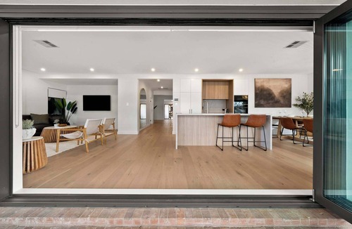 Drummoyne Apartment | Sydney Harbour-Front Home With Views & Parking