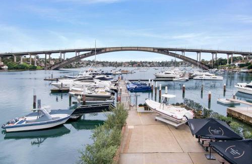 Drummoyne Apartment | Sydney Harbour-Front Home With Views & Parking