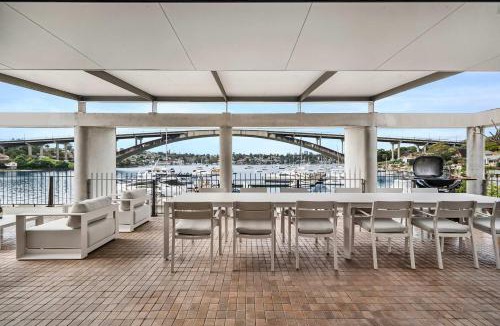 Drummoyne Apartment | Sydney Harbour-Front Home With Views & Parking